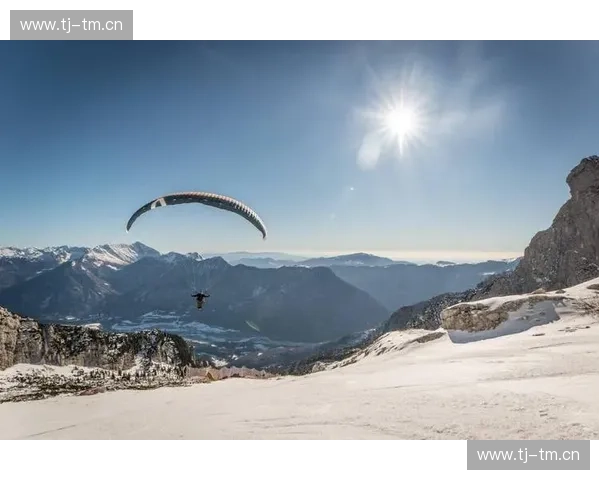 探索腾空轨迹中力量与速度交织的奇妙运动科学深度全景旅程视界